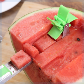 Stainless Steel Pinwheel Watermelon Knife